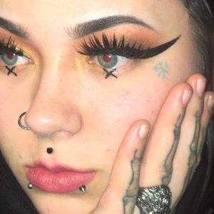 Meet your Posher, Victoria